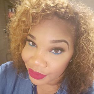 Meet your Posher, Deshanda